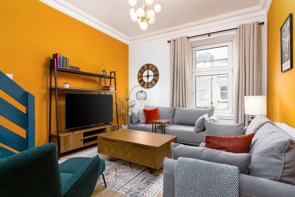 The Stylish 3-Bedroom Maisonette Retreat 斯特灵 外观 照片