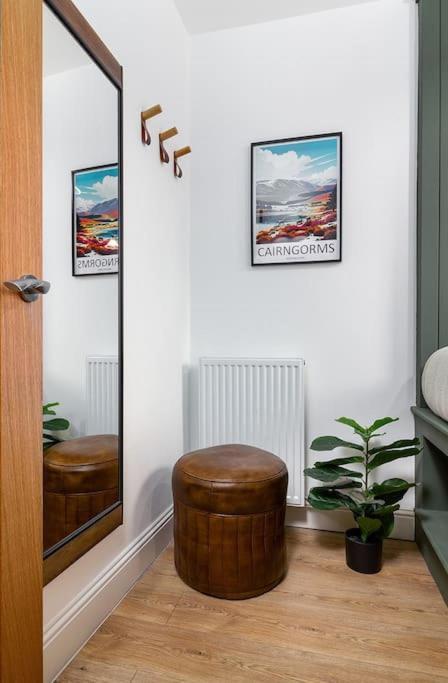 The Stylish 3-Bedroom Maisonette Retreat 斯特灵 外观 照片