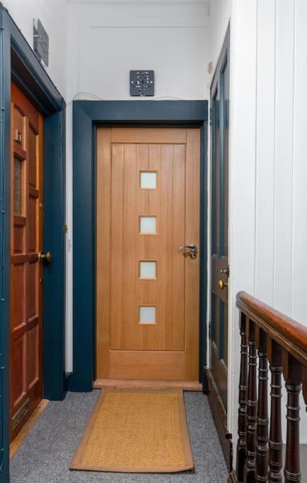 The Stylish 3-Bedroom Maisonette Retreat 斯特灵 外观 照片