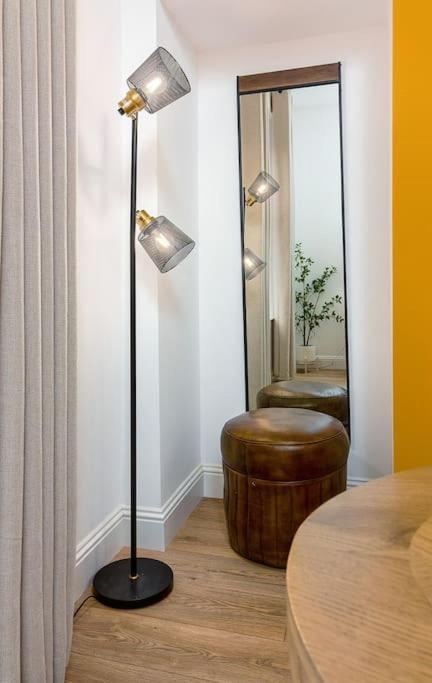 The Stylish 3-Bedroom Maisonette Retreat 斯特灵 外观 照片