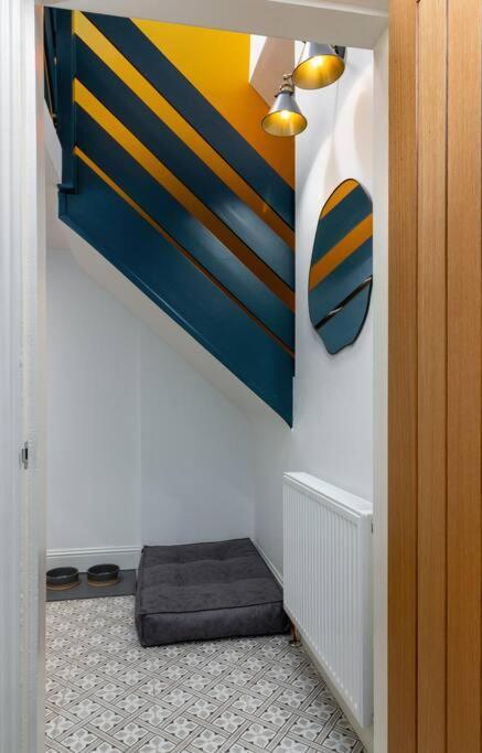 The Stylish 3-Bedroom Maisonette Retreat 斯特灵 外观 照片