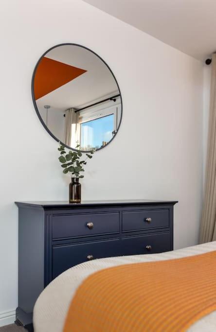 The Stylish 3-Bedroom Maisonette Retreat 斯特灵 外观 照片