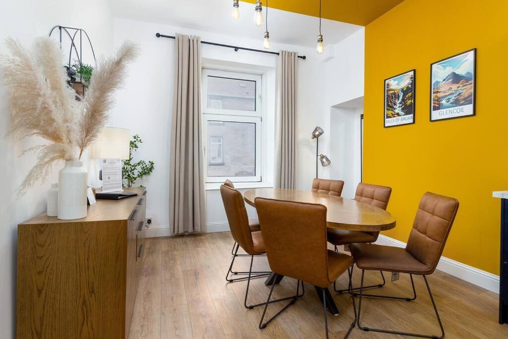 The Stylish 3-Bedroom Maisonette Retreat 斯特灵 外观 照片